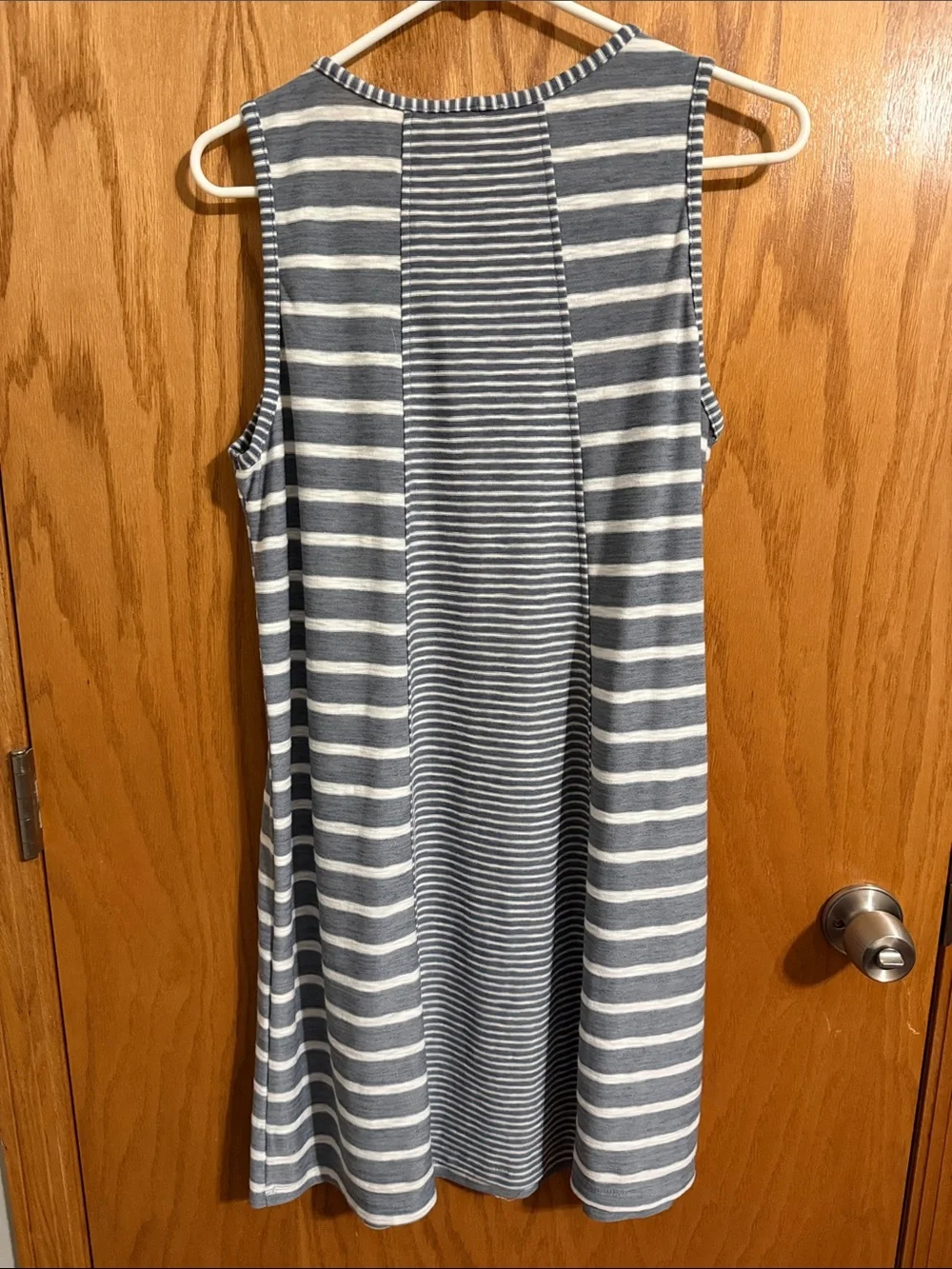 Hem & Thread sleeveless knit